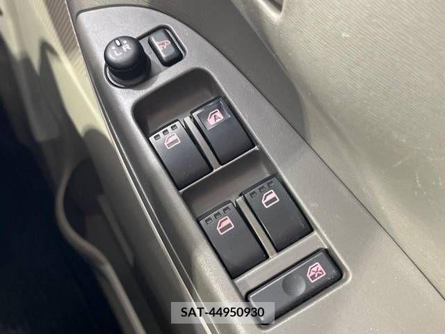 Daihatsu TANTO 2018-02 310282-5
