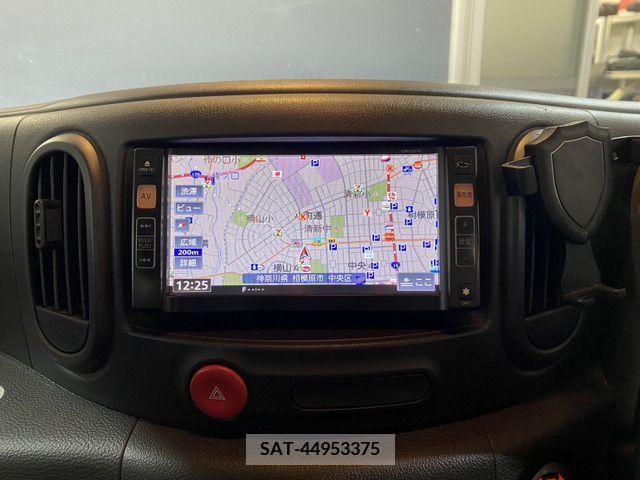 Nissan CUBE 2011-02 240057-12