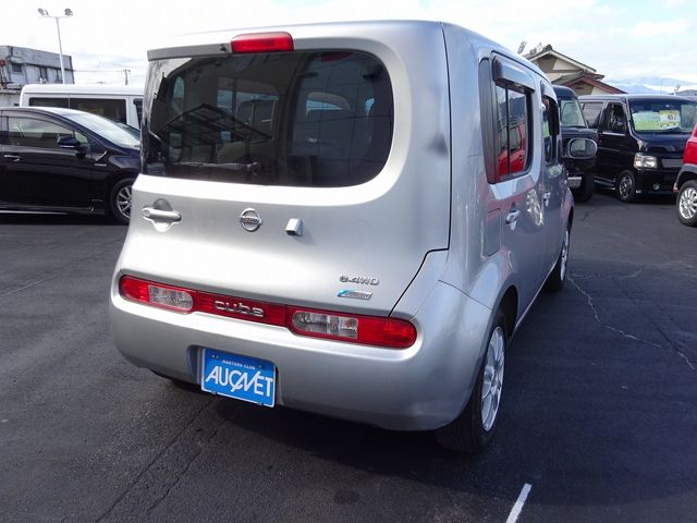 Nissan CUBE 2010-03 184142-3