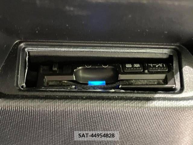 Toyota AQUA 2013-05 328211-5