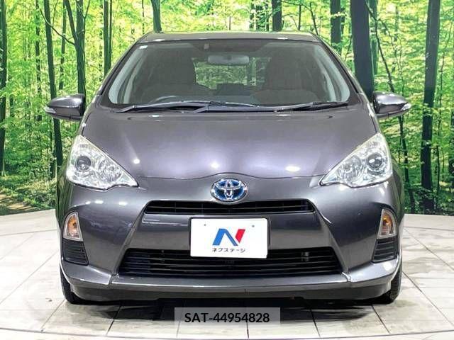 Toyota AQUA 2013-05 328211-14
