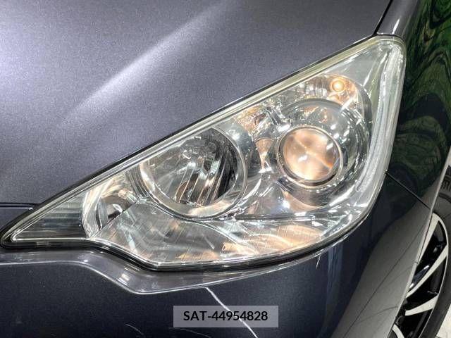 Toyota AQUA 2013-05 328211-12