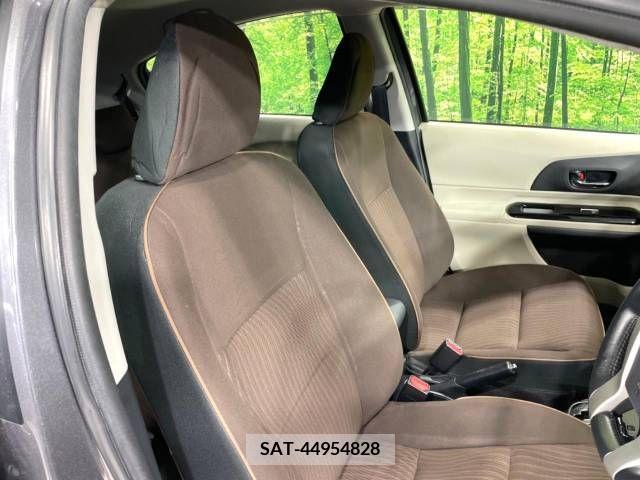 Toyota AQUA 2013-05 328211-8