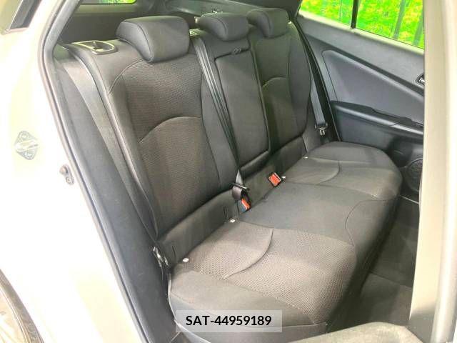 Toyota PRIUS 2019-07 341978-9