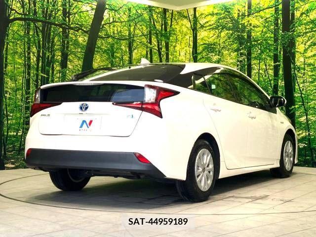 Toyota PRIUS 2019-07 341978-16