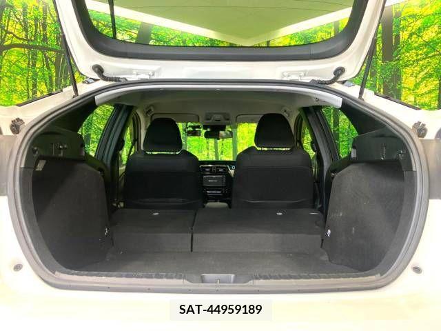 Toyota PRIUS 2019-07 341978-11