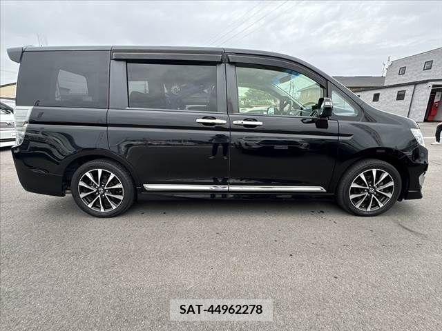 Honda STEP WGN 2014-09 324658-11