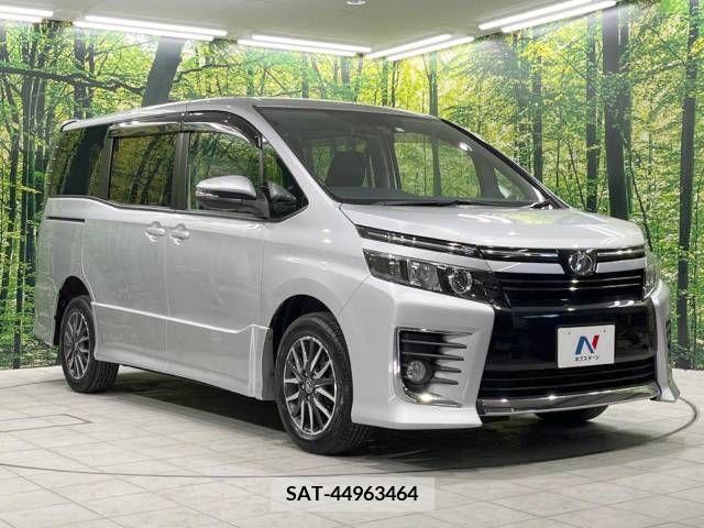 Toyota VOXY 2016-03 290183-17
