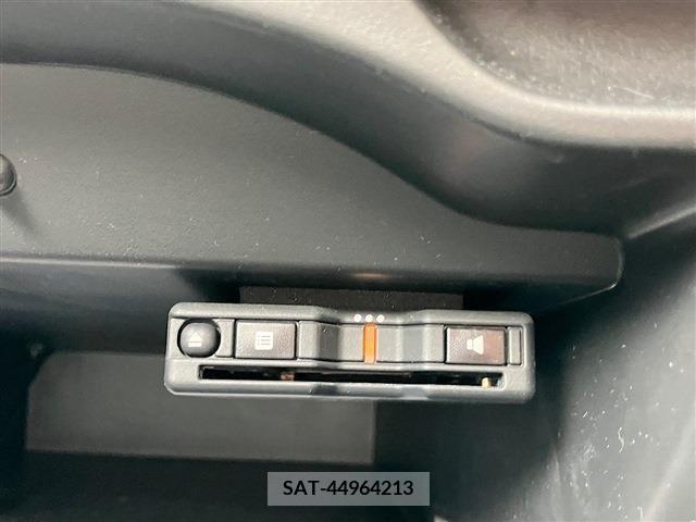 Nissan NOTE 2019-06 280074-8