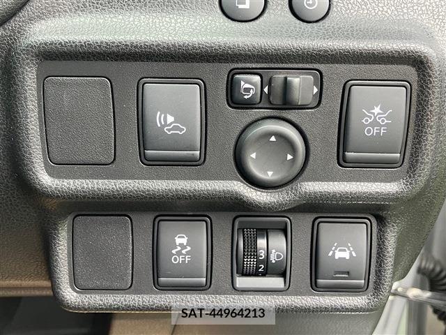 Nissan NOTE 2019-06 280074-7