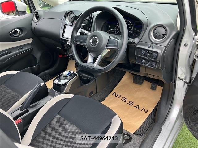 Nissan NOTE 2019-06 280074-6