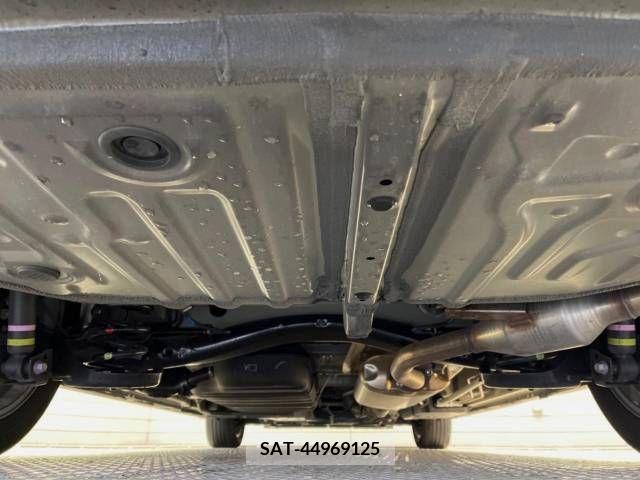 Toyota VOXY 2023-10 289131-19