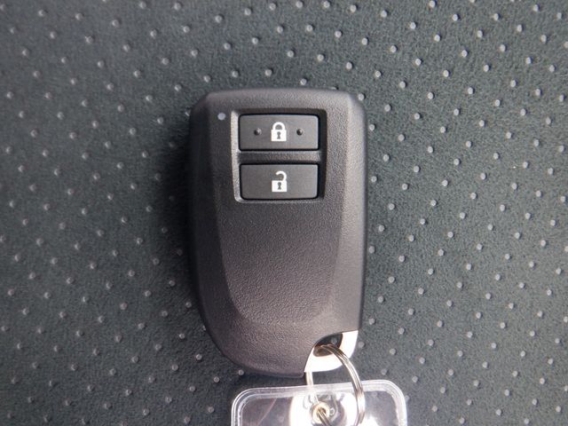 Toyota HIACE VAN 2023-03 23168-17