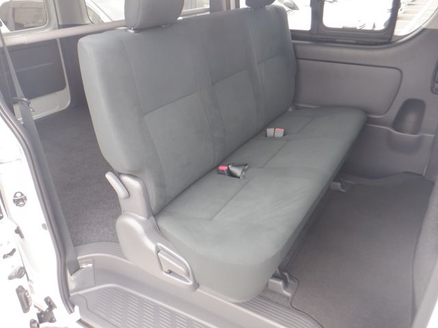 Toyota HIACE VAN 2023-03 23168-14