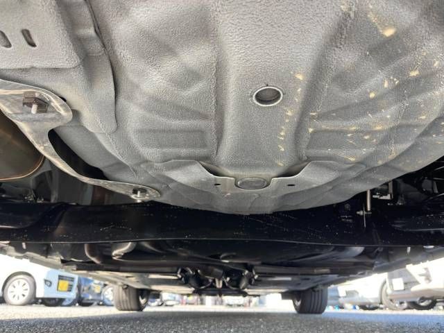 Nissan AURA 2023-06 17288-19