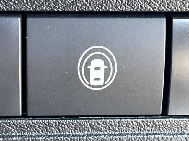 Nissan AURA 2023-06 17288-2