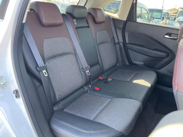 Nissan AURA 2023-06 17288-9