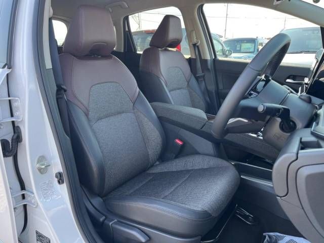 Nissan AURA 2023-06 17288-8