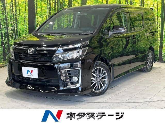 Toyota VOXY 2015-09 350509-0