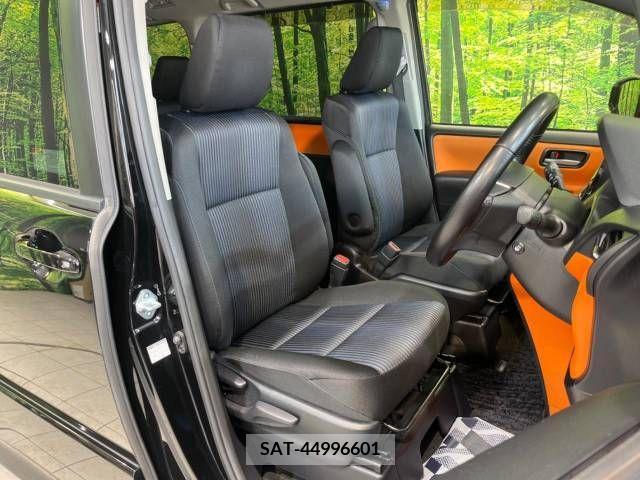 Toyota VOXY 2015-09 350509-9