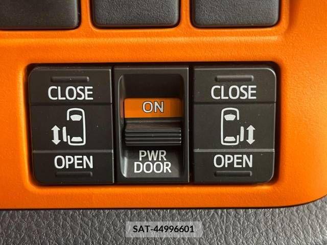 Toyota VOXY 2015-09 350509-6