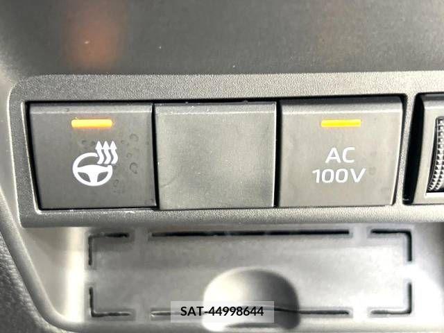 Toyota AQUA 2021-09 313376-6