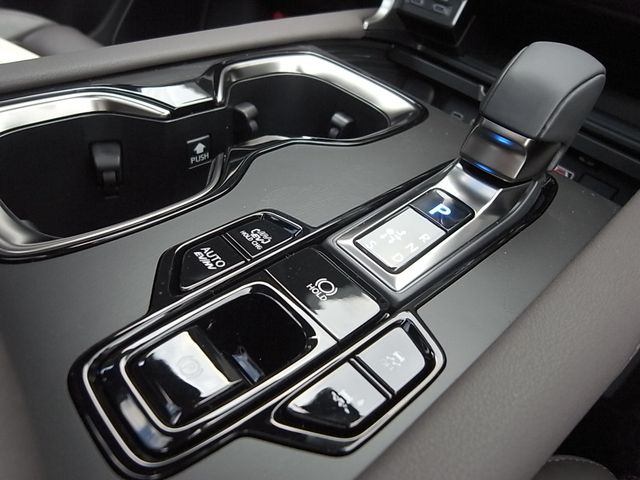 Lexus RX 2023-08 13126-15