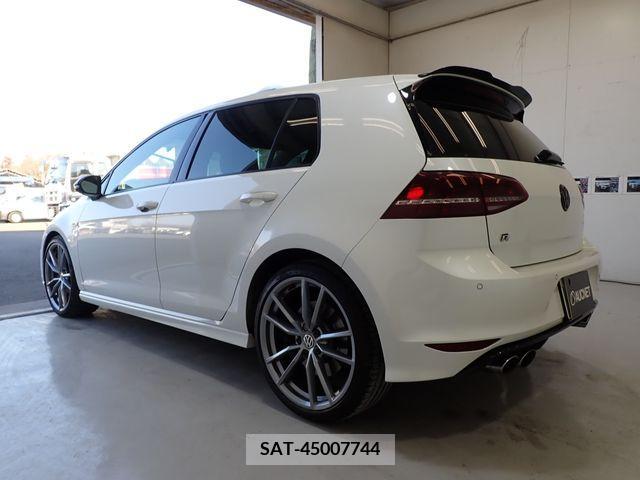 VolksWagen GOLF R 2016-10 225275-2