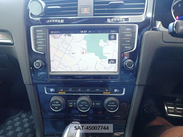 VolksWagen GOLF R 2016-10 225275-17