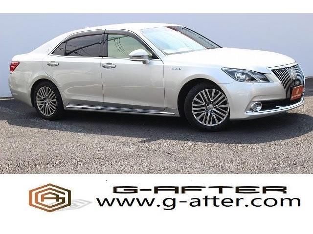 Toyota CROWN MAJESTA 2014-04 5884-0