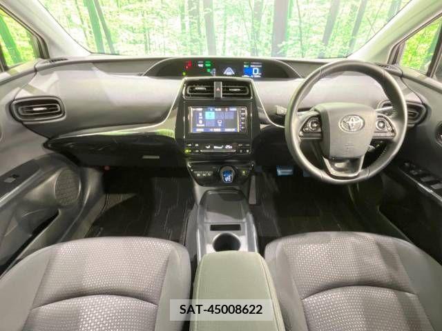 Toyota PRIUS 2019-05 219407-1