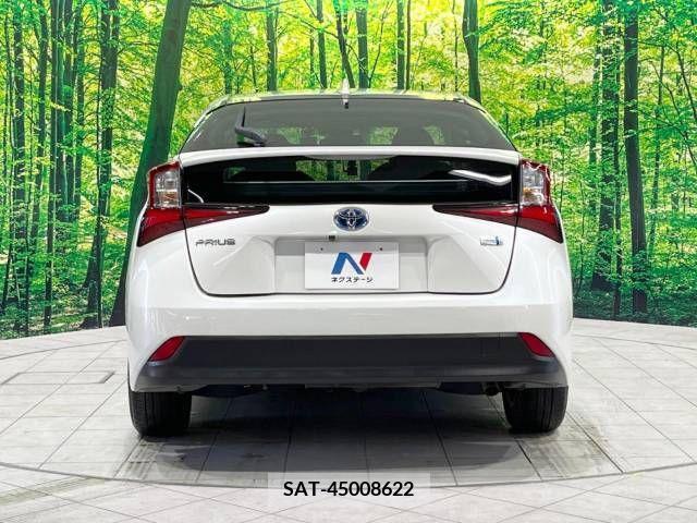 Toyota PRIUS 2019-05 219407-15