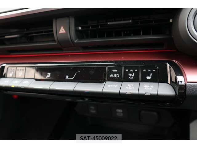 Toyota PRIUS 2024-03 228205-15