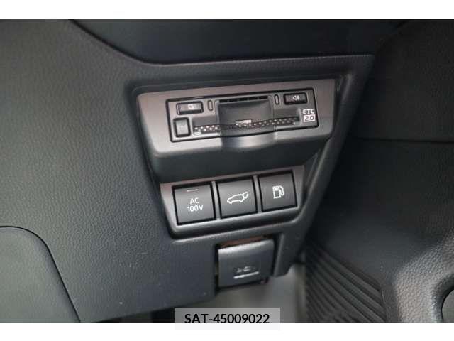Toyota PRIUS 2024-03 228205-14