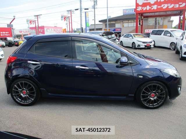 Mazda DEMIO 2013-02 359380-3