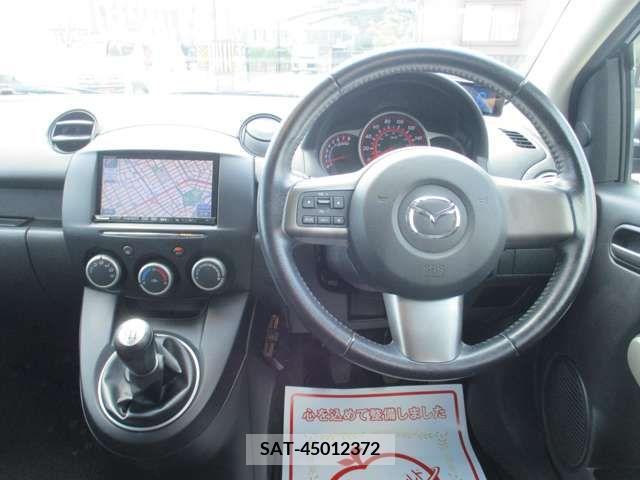 Mazda DEMIO 2013-02 359380-17