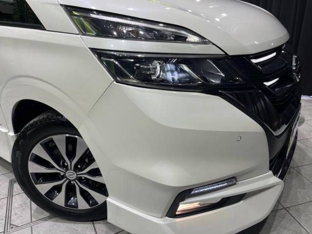 Nissan SERENA 2016-10 5686-12