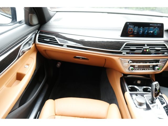 Bmw 7 SERIES 2016-08 190131-15