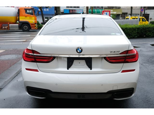 Bmw 7 SERIES 2016-08 190131-8