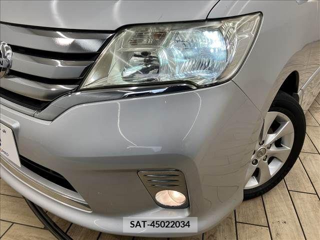 Nissan SERENA 2011-07 367706-19