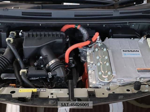 Nissan NOTE 2018-12 305458-18