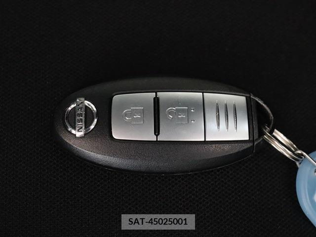Nissan NOTE 2018-12 305458-16