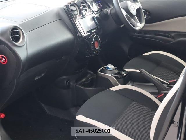 Nissan NOTE 2018-12 305458-14