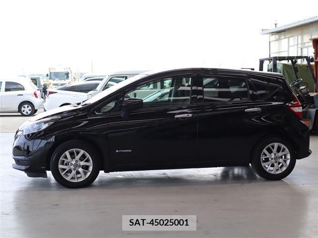 Nissan NOTE 2018-12 305458-23