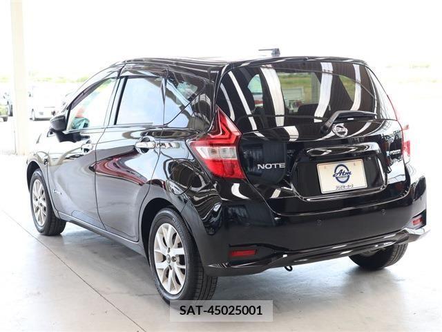 Nissan NOTE 2018-12 305458-22
