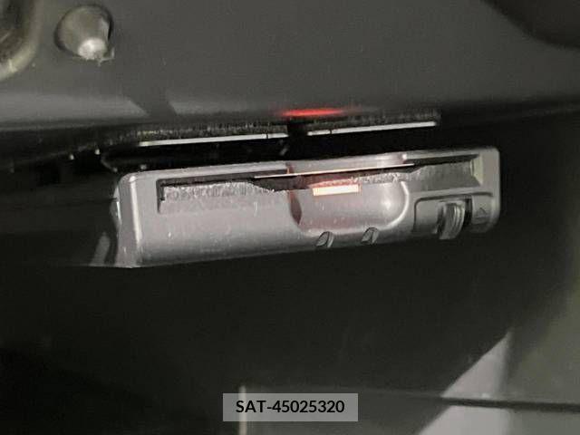 Nissan NOTE 2018-02 350763-6