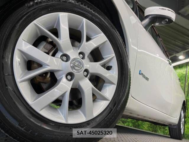 Nissan NOTE 2018-02 350763-13