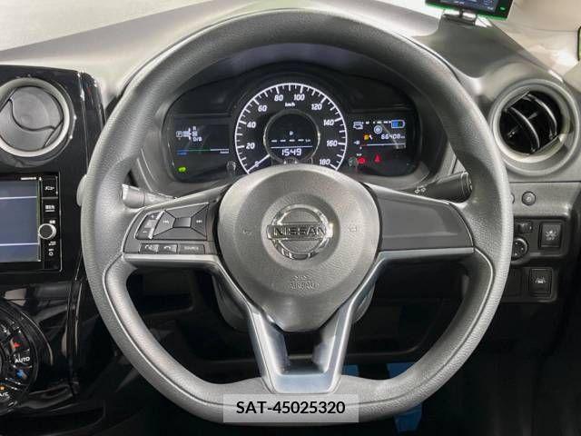 Nissan NOTE 2018-02 350763-11