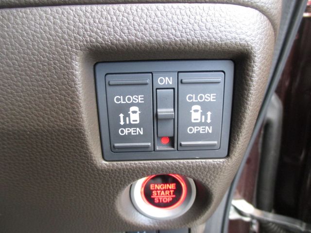 Honda N BOX 2022-02 192551-19