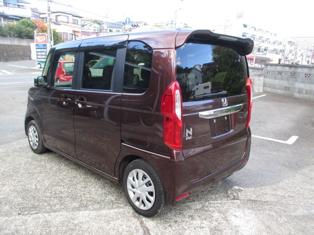 Honda N BOX 2022-02 192551-2